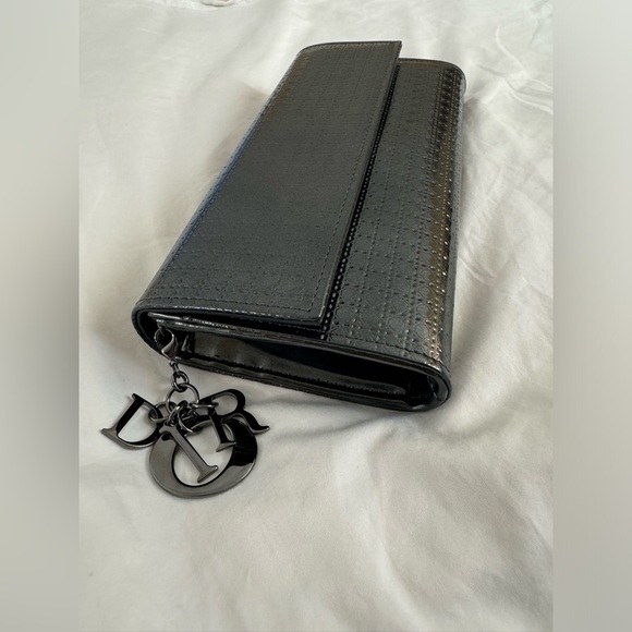 Christian Dior Micro-Cannage Lady Dior Croisiere Wallet On Chain - Picture 5 of 10